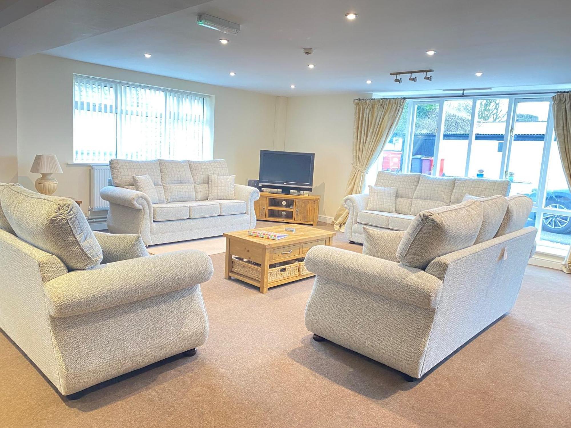 Whitton Serviced Couette-café