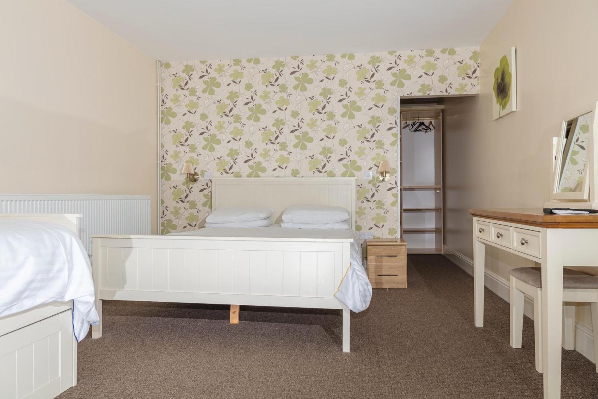 Whitton Serviced Couette-café 4*