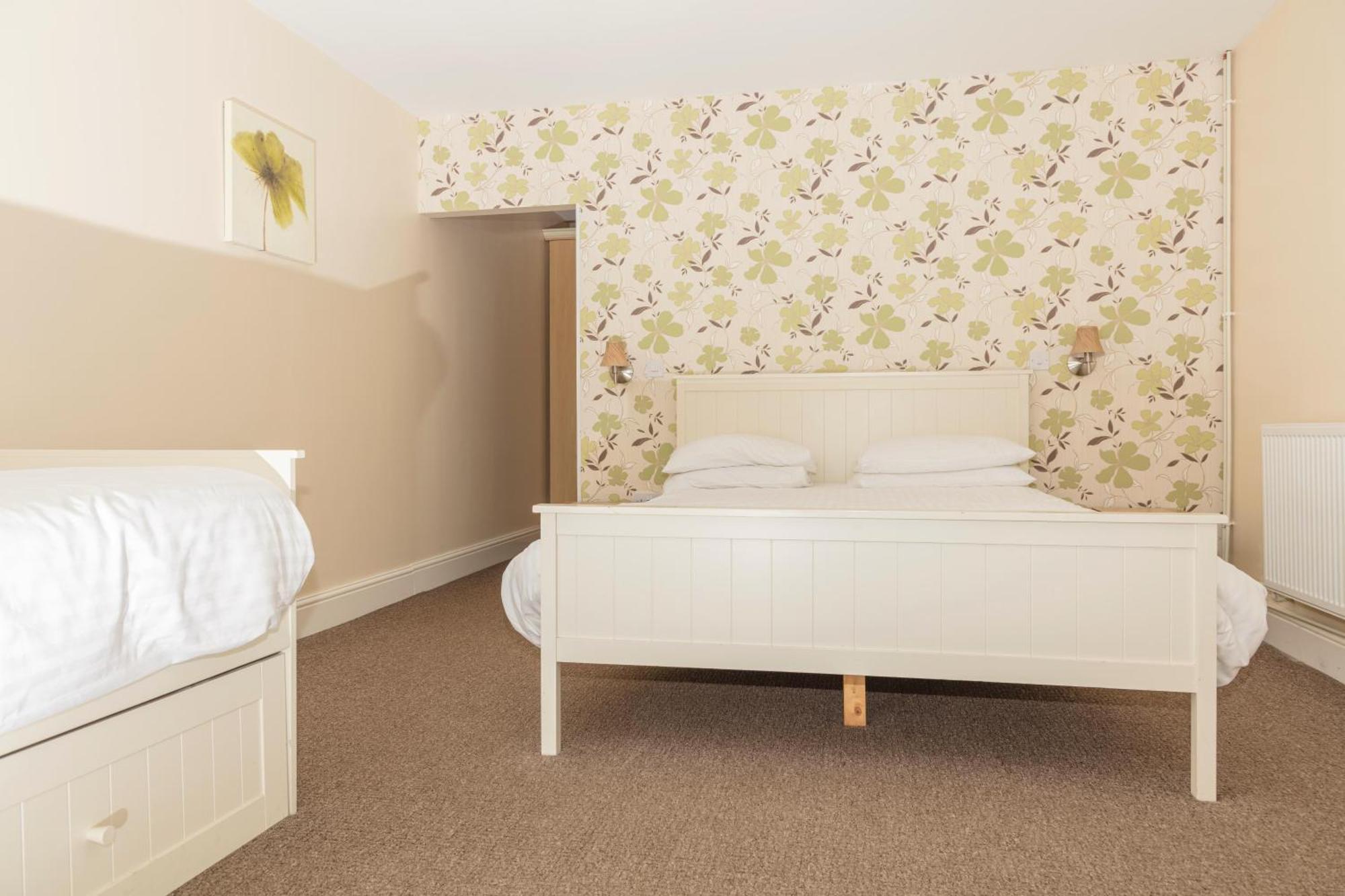 Whitton Serviced Chesterfield